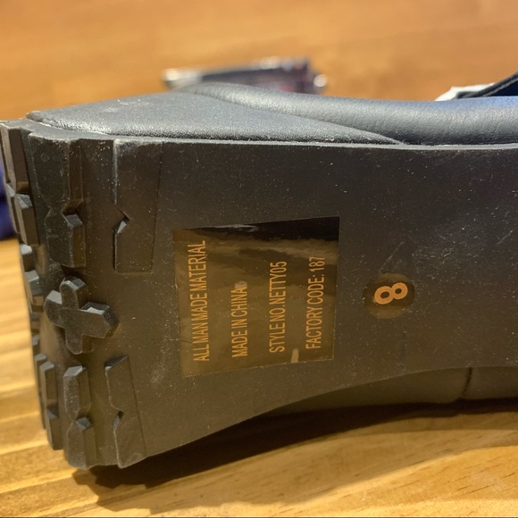 Black platform shoes size 8 - Picture 3 of 4